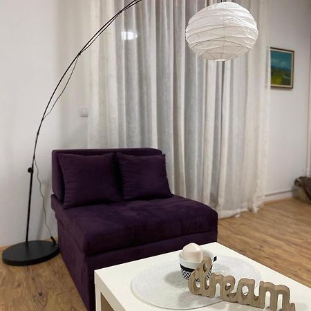 Appartement Lilyy à Leskovac  Extérieur photo