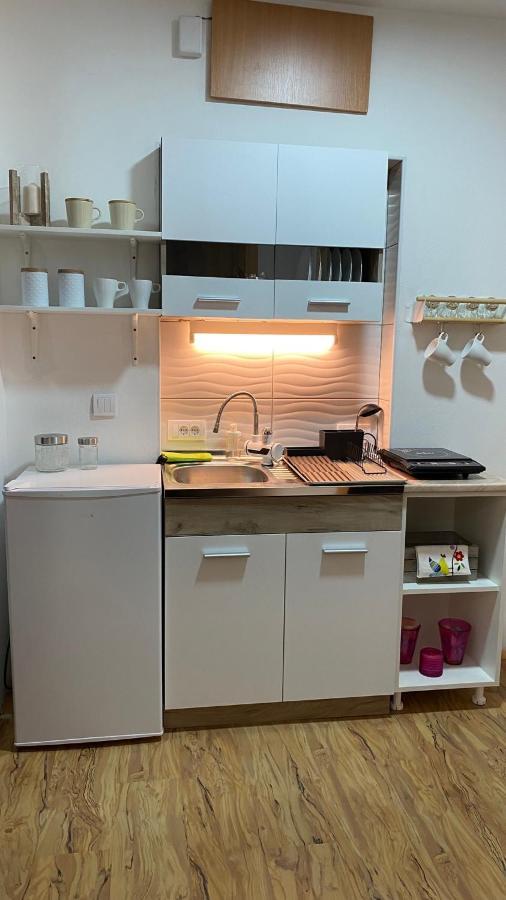 Appartement Lilyy à Leskovac  Extérieur photo