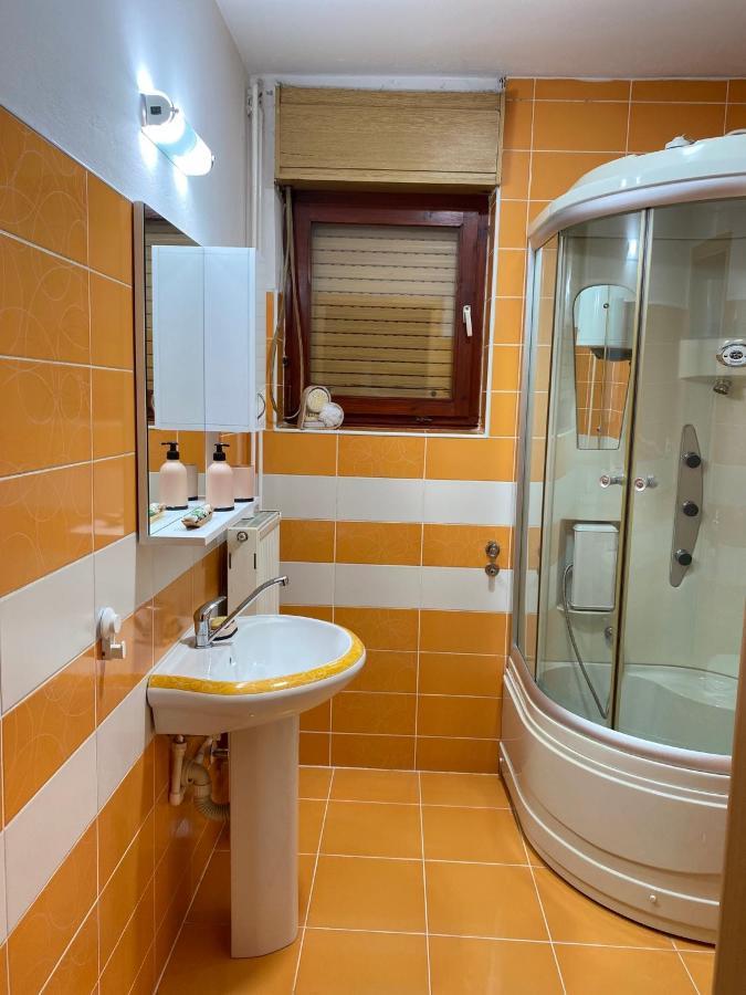 Appartement Lilyy à Leskovac  Extérieur photo