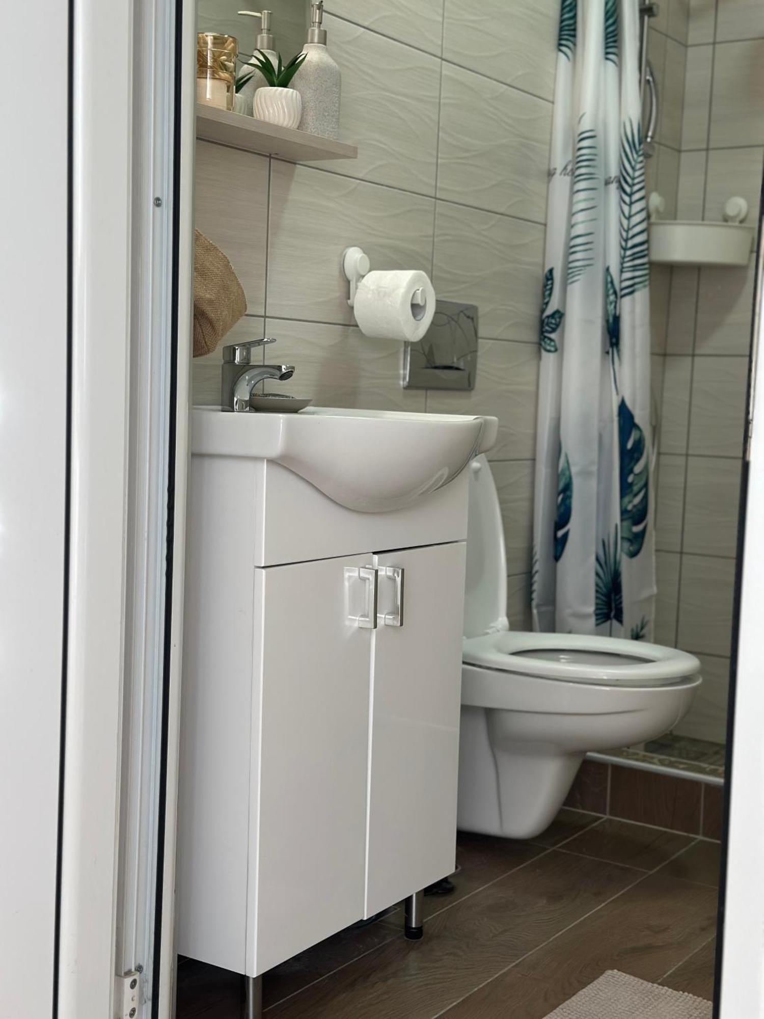 Appartement Lilyy à Leskovac  Extérieur photo